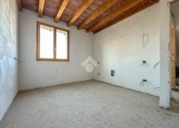 Porzione di casa Strada Ugozzolo, Parma (zona Ravadese) - foto 4