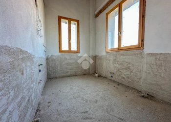 Porzione di casa Strada Ugozzolo, Parma (zona Ravadese) - foto 8