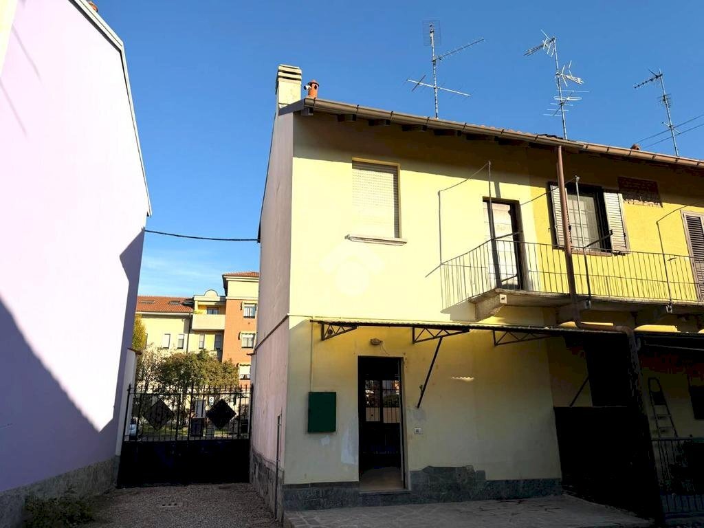 Casa semi indipendente Via Roma, Arluno - foto 2