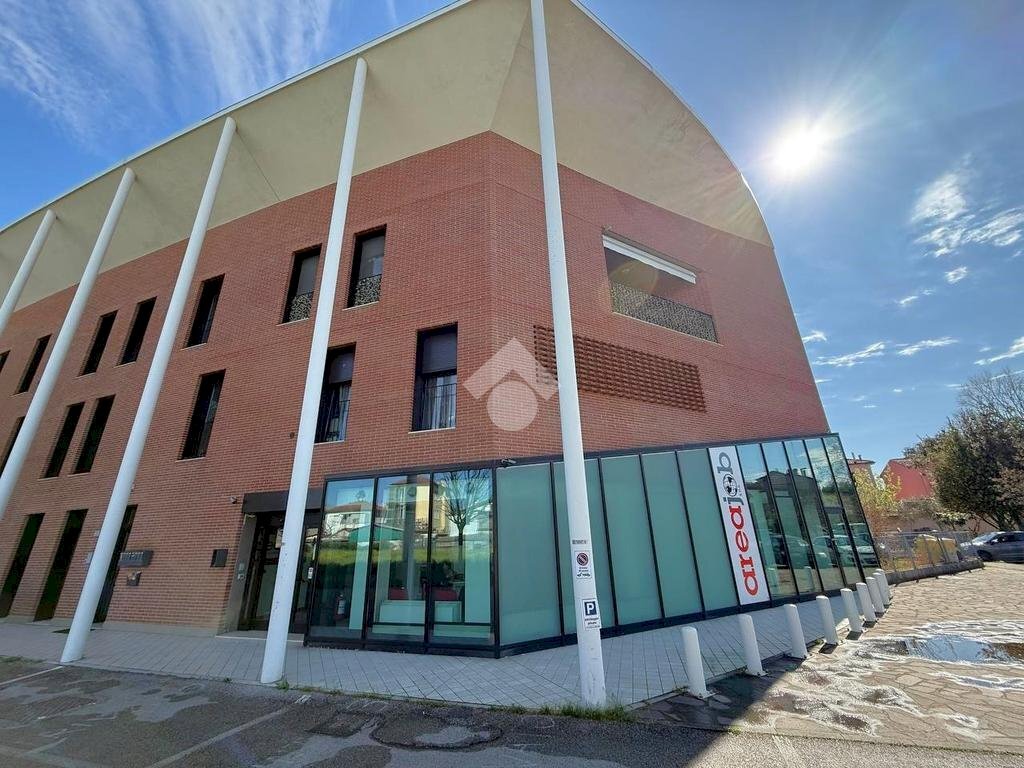 Office Via leonilde Iotti, Forlì - photo 2