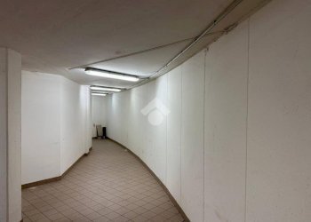 Office Via leonilde Iotti, Forlì - photo 7