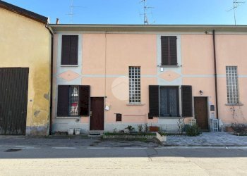 Casa indipendente Via Marta Lodi, Gaggiano - foto 1