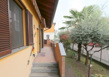 Portion of a house Via Olona, Rho - photo 24
