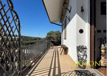 Foto 2 - Casa semi indipendente Via Primo Maggio, Savogna d'Isonzo - foto 2