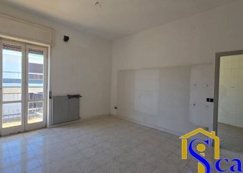 Foto 2 - Trilocale VIA DEGLI ORTI, Santa Maria Capua Vetere - foto 2