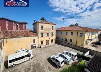 vista esterna - Appartamento via Montemezzi, Vigasio - foto 17