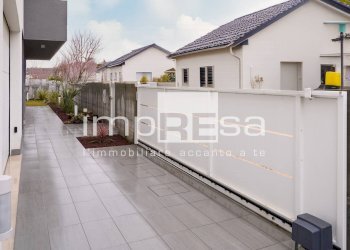 INGRESSO AUTORIMESSA CON CANCELLO AUTOMATICO - Villa VIA ROMA, Spinea - foto 56