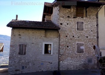 vista - Rustico Via Diaz
 
1, Isera - foto 1