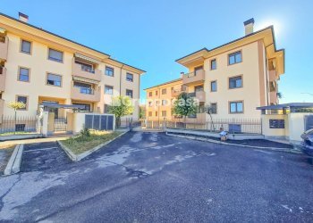 Foto 2 - Trilocale Via Piave
 
13, Magenta - foto 2