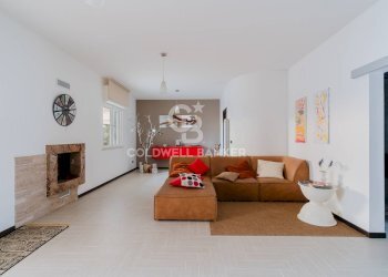 Foto 1 - Villa Via Ciliberti
 
1, Ruvo di Puglia - foto 1