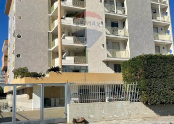 Edificio all\'aperto - Quadrilocale Via Cartesio
 
21, Triggiano - foto 1