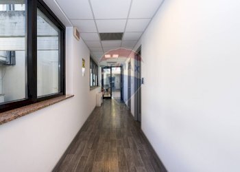 Hall / corridoio - Stabile - Palazzo Via Alessandro Allori
 
9, Roma - foto 15