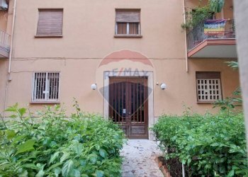 PORTONE INGRESSO - Appartamento Via Villa Sperlinga
 
15, Palermo - foto 13