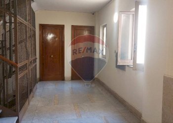 ANDRONE CONDOMINIALE - Appartamento Via Villa Sperlinga
 
15, Palermo - foto 16