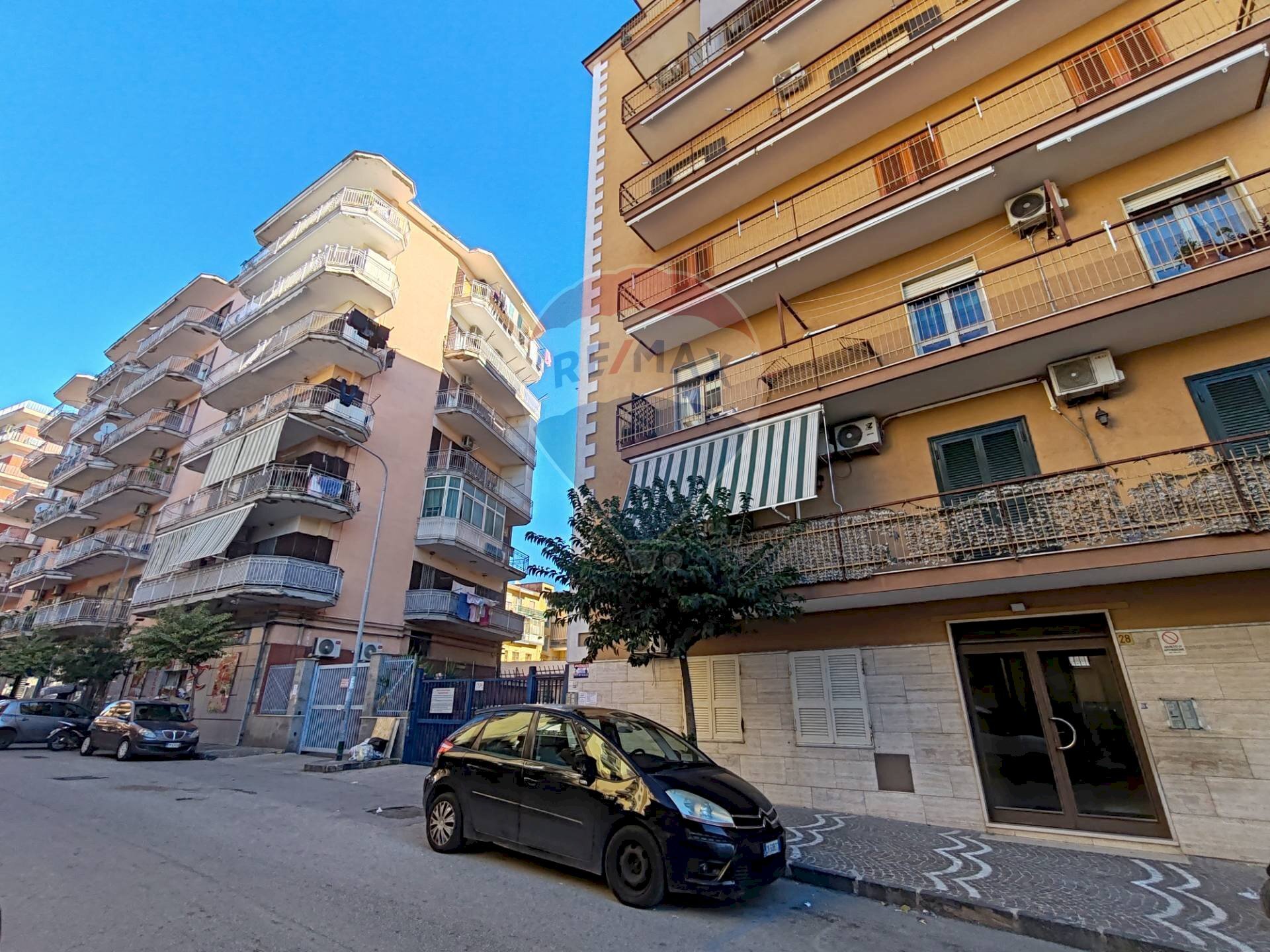 Edificio all\'aperto - Quadrilocale Via Toti
 
30, Casoria - foto 2