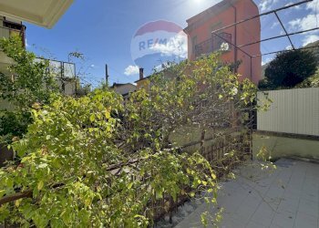 Balcone - Casa indipendente Via Verteglia
 
93, Montella - foto 20