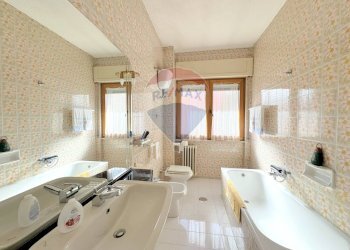 Bagno - Casa indipendente Via Verteglia
 
93, Montella - foto 29