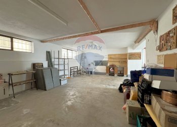 Dispensa di stoccaggio - Casa indipendente Via Verteglia
 
93, Montella - foto 43