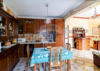 Cucina - Quadrilocale Via Dei Garofani
 
9, Misterbianco - foto 1