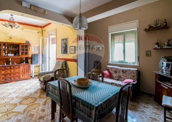 Sala da pranzo - Quadrilocale Via Dei Garofani
 
9, Misterbianco - foto 26