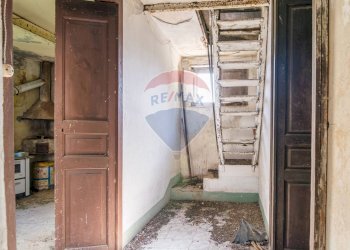 Hall / corridoio - Casa indipendente Vico Matrice
 
11, Linguaglossa - foto 17