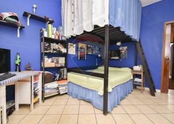 Camera / camera da letto - Quadrilocale Viale Nitta
 
16/A, Catania - foto 25