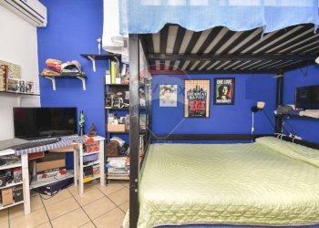 Camera / camera da letto - Quadrilocale Viale Nitta
 
16/A, Catania - foto 27