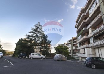 Edificio all\'aperto - Quadrilocale Viale Nitta
 
16/A, Catania - foto 35