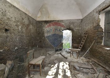 Stanza vuota - Rustico Via Provinciale Per Riposto
 
41, Acireale - foto 4