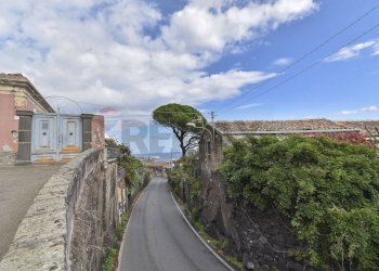 Edificio all\'aperto - Rustico Via Provinciale Per Riposto
 
41, Acireale - foto 3