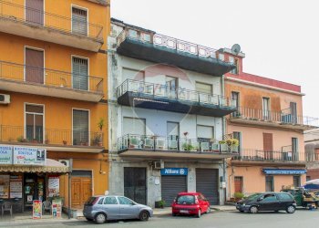 Edificio all\'aperto - Appartamento via delle terme
 
141, Acireale - foto 1