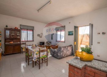 Sala da pranzo - Casa indipendente Via Croce Del Vicario
 
139, Caltagirone - foto 5