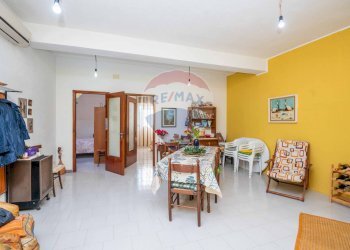 Sala da pranzo - Casa indipendente Via Croce Del Vicario
 
139, Caltagirone - foto 6