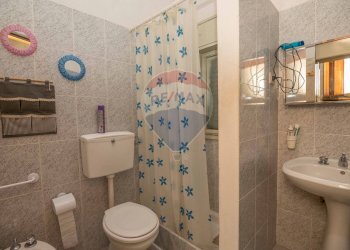 Bagno - Casa indipendente Via Croce Del Vicario
 
139, Caltagirone - foto 11