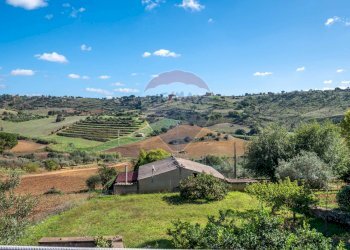 Vista delle montagne - Casa indipendente Via Croce Del Vicario
 
139, Caltagirone - foto 31