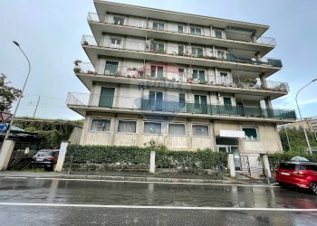 Edificio all\'aperto - Ufficio VIA VALLEGGIO
 
22, Como - foto 1