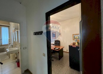 Hall / corridoio - Ufficio VIA VALLEGGIO
 
22, Como - foto 24