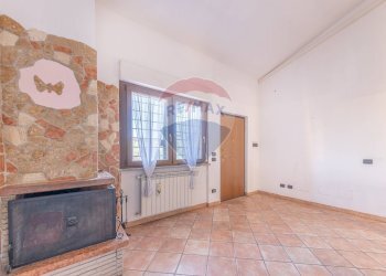 Stanza vuota - Villa a Schiera Via San Mauro di Castelverde
 
20, Roma - foto 8