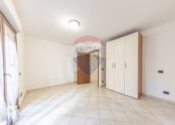 Stanza vuota - Villa a Schiera Via San Mauro di Castelverde
 
20, Roma - foto 24