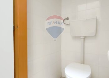 Bagno - Attività Commerciale VIA DELLA GINESTRA
 
26/28, Montevarchi - foto 13