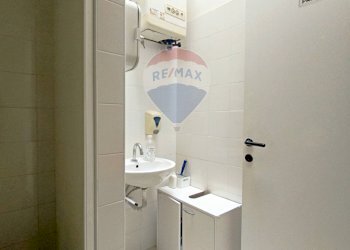 Bagno - Attività Commerciale VIA DELLA GINESTRA
 
26/28, Montevarchi - foto 14