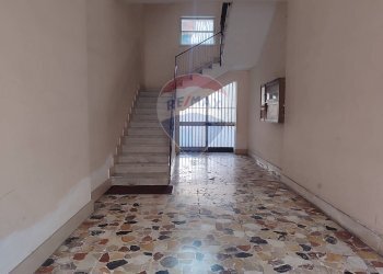 Scale - Trilocale via Pisa
 
54, Misterbianco - foto 15