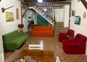 Sala da pranzo - Casa indipendente via S.Maria degli Angeli
 
2, Gaggi - foto 2