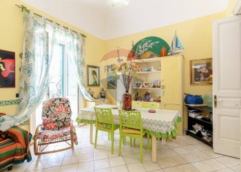 Sala da pranzo - Casa semi indipendente Via Stazzone, Catania - foto 2