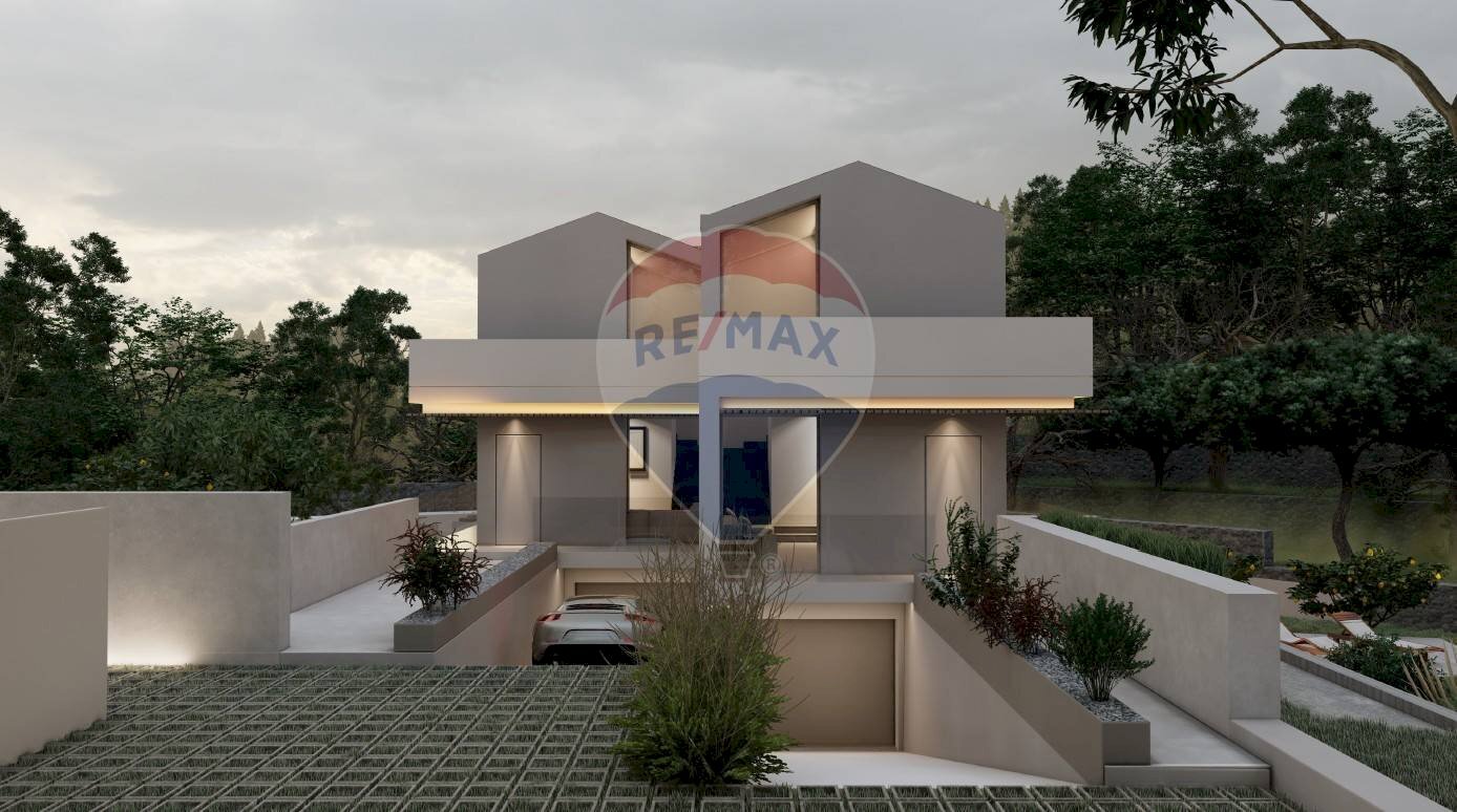 Casa all\'aperto - Terreno edificabile Via del soccorso angolo via Agrigento
 
SNC, Mascalucia - foto 1