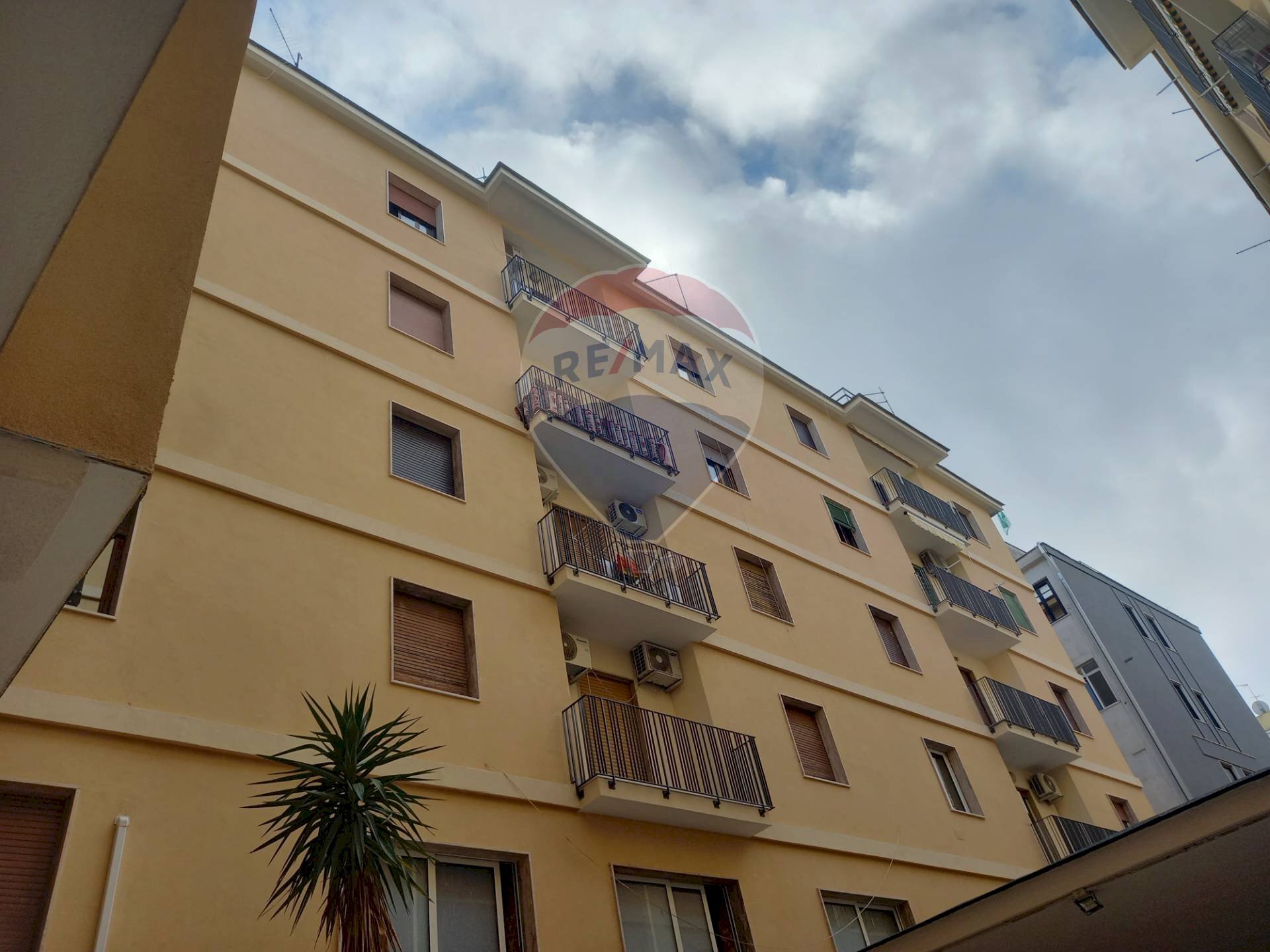 Edificio all\'aperto - Four-room apartment Via Roma
 
13, Caserta - photo 3