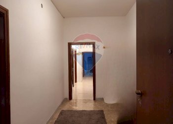 Hall / corridoio - Quadrilocale Via Roma
 
13, Caserta - foto 10