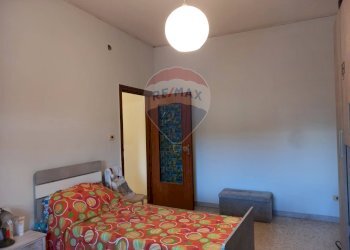 Camera / camera da letto - Quadrilocale Via Roma
 
13, Caserta - foto 18