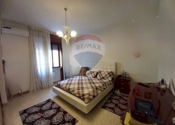 Camera / camera da letto - Quadrilocale Via Roma
 
13, Caserta - foto 22