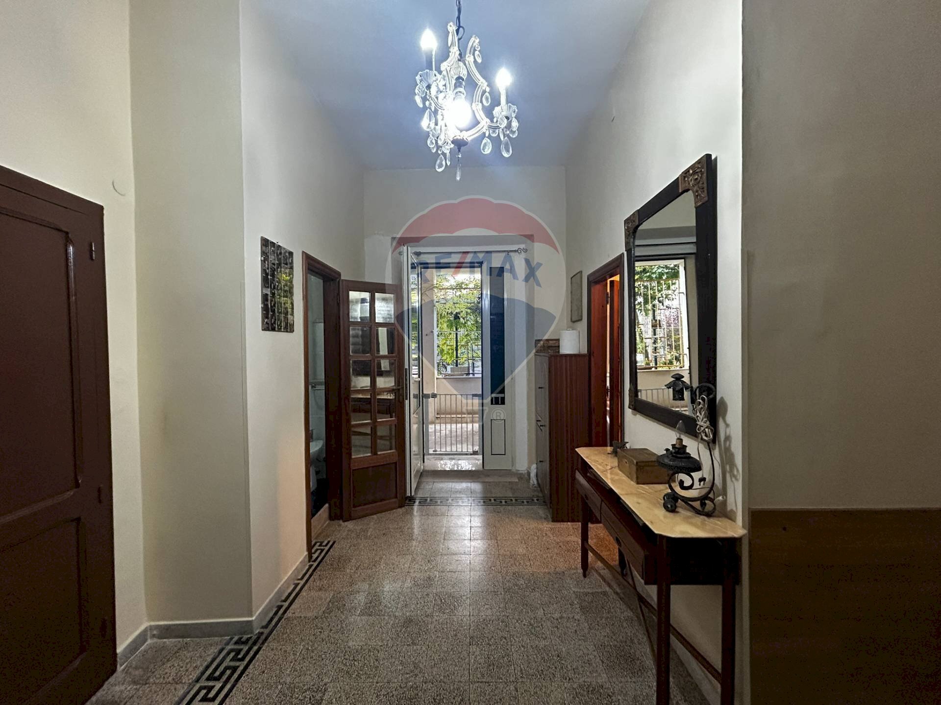 Hall / corridoio - Bilocale Corso Ruggiero Bonghi
 
10c, Rodi Garganico - foto 2